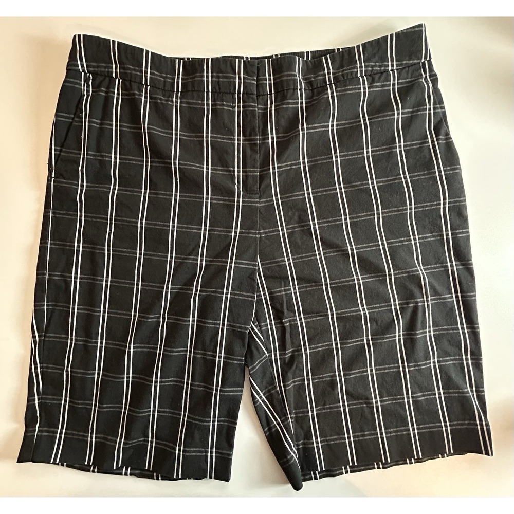 Jones New York Women's Black & White Plaid Bermuda/Walking Shorts Size 16